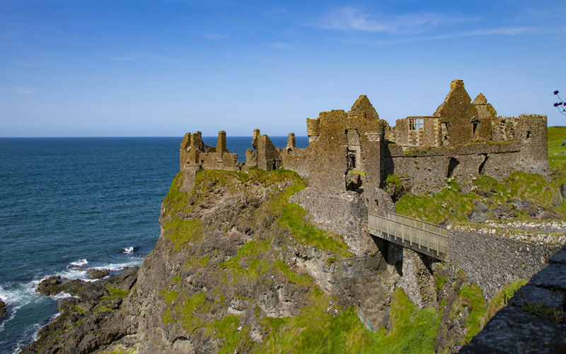 visit-dunluce-castle